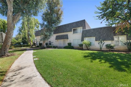 unit-4-6511 Wystone Ave, Reseda, CA, 91335-7610 | Card Image
