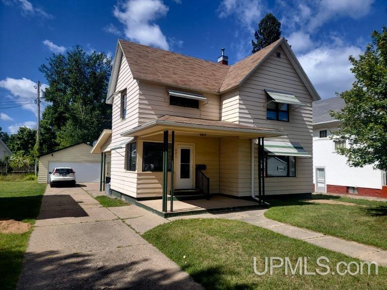 Wilson Ave, Kingsford, MI 49802
