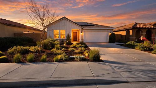 32380 Wild West Court, Winchester, CA, 92596 | Card Image