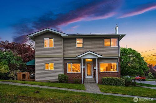 3003 50th Avenue Sw, Seattle, WA, 98116 | Card Image