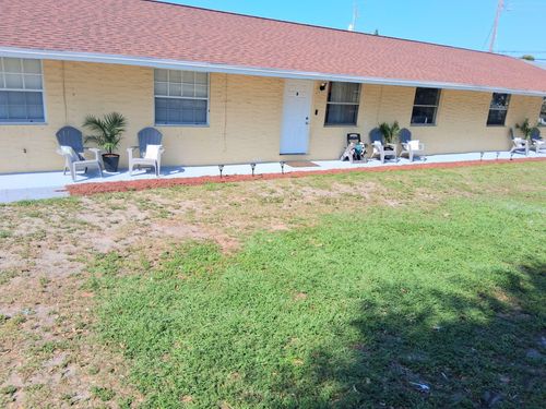 420 Fleming Ave, Greenacres, FL, 33463-2097 | Card Image