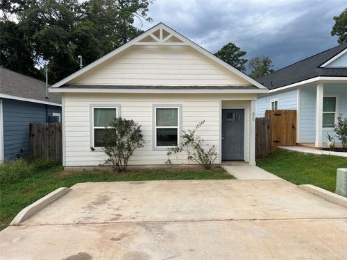 826 Omeara, Montgomery, TX, 77316-2962 | Card Image