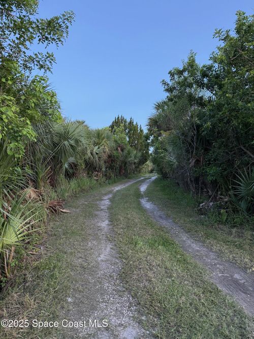 6750 State Road 46, Mims, FL, 32754-5945 | Card Image