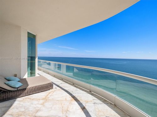 2602-16047 Collins Ave, Sunny Isles Beach, FL, 33160-5578 | Card Image
