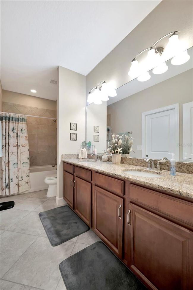10213 Saint Francis Ter, House other with 3 bedrooms, 2 bathrooms and null parking in PALMETTO FL | Image 42