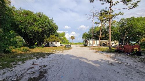 2302 County Rd 78, LABELLE, FL, 33935-9674 | Card Image