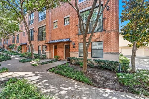 apt-8-2411 N Hall St, Dallas, TX, 75204-2839 | Card Image