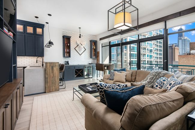 APT-802 - 340 W Superior St, Condo with 1 bedrooms, 1 bathrooms and 1 parking in CHICAGO IL | Image 5