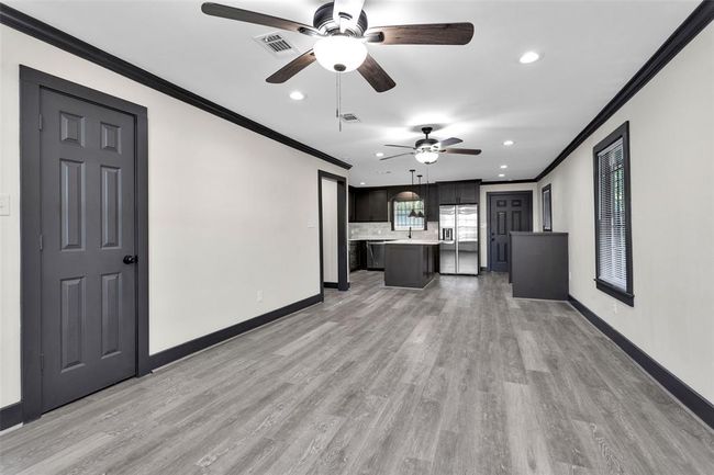 3346 Reeves St, House other with 3 bedrooms, 2 bathrooms and 1 parking in Houston TX | Image 7