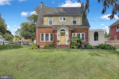 1803 Willow Street Pike, LANCASTER, PA, 17602-4831 | Card Image
