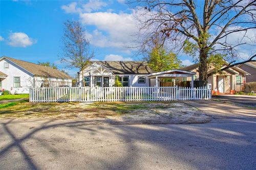 4716 Siegel St, Houston, TX, 77009-3258 | Card Image