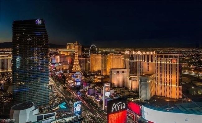 UNIT-3207 - 3722 Las Vegas Blvd, Home with 3 bedrooms, 2 bathrooms and null parking in Las Vegas NV | Image 15