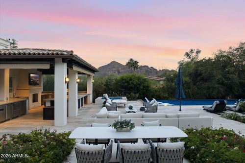 6650 N Hillside Dr, Paradise Valley, AZ, 85253-4072 | Card Image