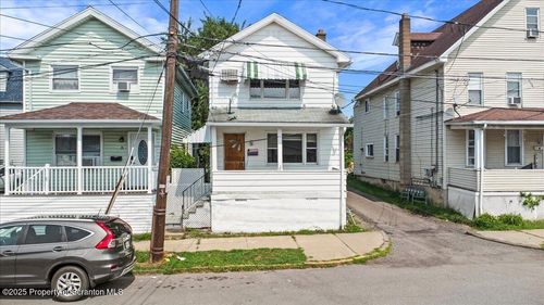 10 Laurel St, Wilkes Barre, PA, 18702-5423 | Card Image