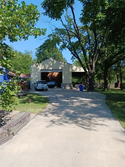 View of front of house with a front lawn | Image 3