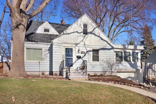 4320 Wilson Road, Kenosha, WI, 53142 | Card Image