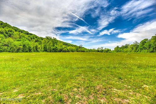 2073 Oliver Springs Hwy, Clinton, TN, 37716-5051 | Card Image