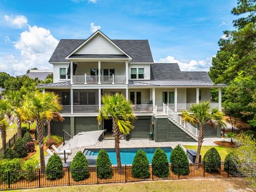 260 Island Park Dr, Daniel Island, SC, 29492-8422 | Card Image