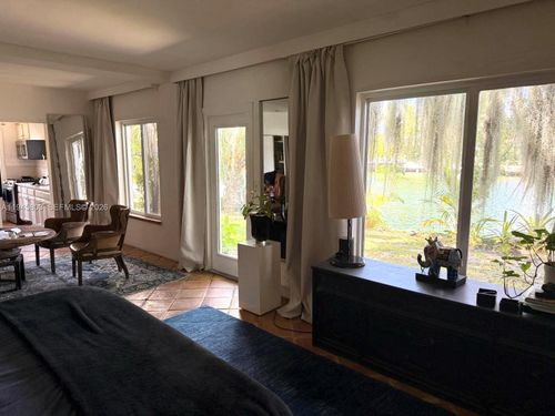 8-1785 Calais Dr, Miami Beach, FL, 33141-3539 | Card Image