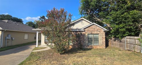 2616 S 2nd St, Waco, TX, 76706-6412 | Card Image