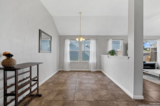 9511 Autumn Run Ln, House other with 3 bedrooms, 2 bathrooms and null parking in Converse TX | Image 6