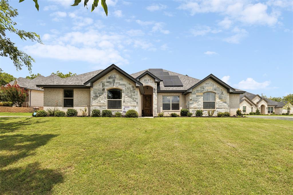 Tara Ct, Granbury, TX 76049