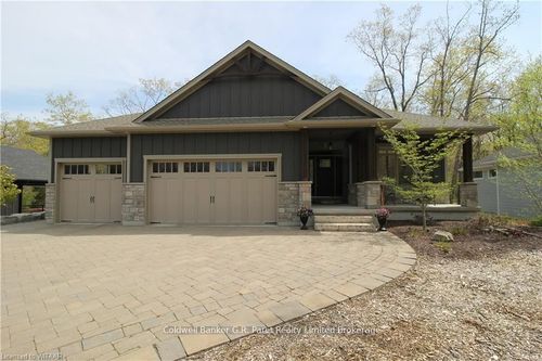 10151 Pinery Lane, Grand Bend, ON, N0M1T0 | Card Image