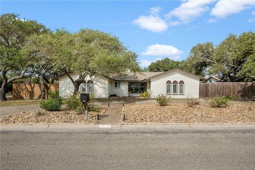 1518 Kenwood Dr, Aransas Pass, TX, 78336-2112 | Card Image