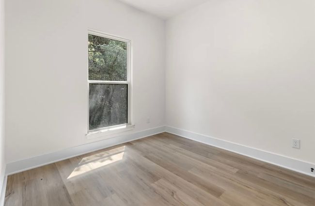 1019 Sw 5 Th St, House other with 3 bedrooms, 2 bathrooms and null parking in Cooper TX | Image 13