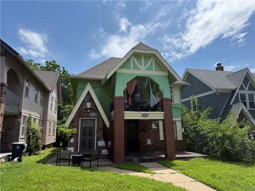4245 Paseo Blvd, Kansas City, MO, 64110-1335 | Card Image