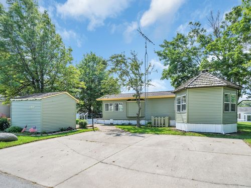 4945 County Road D, ELKHORN, WI, 53121 | Card Image