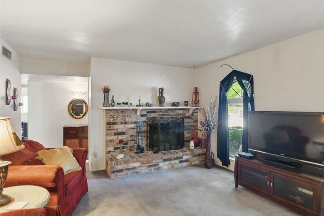 6318 Green Valley Dr, House other with 3 bedrooms, 2 bathrooms and null parking in Garland TX | Image 8