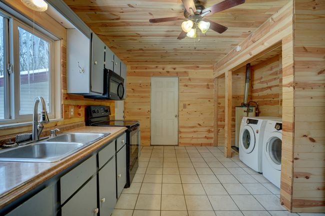 6619 M 18, House other with 3 bedrooms, 1 bathrooms and null parking in Coleman MI | Image 11