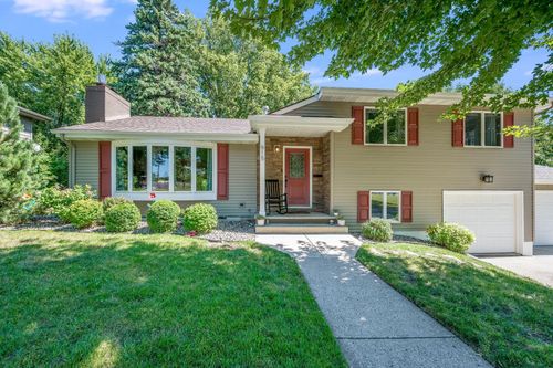 915 S Hampton St, Fairmont, MN, 56031-4310 | Card Image