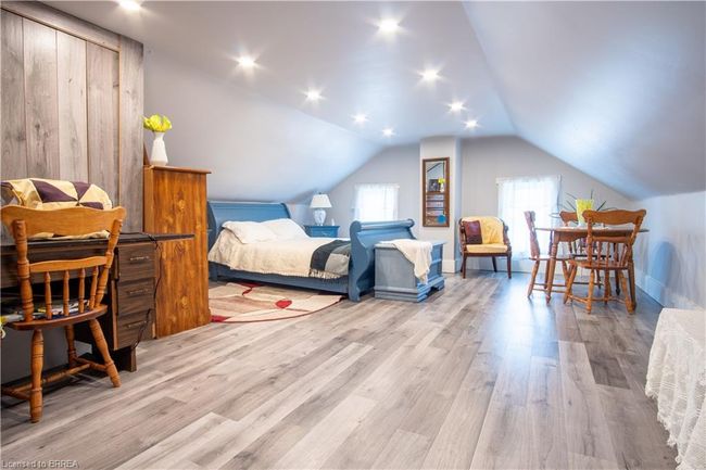 266 13 Th Concession Rd, House other with 4 bedrooms, 1 bathrooms and 7 parking in Scotland ON | Image 10