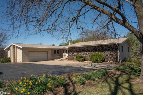 905 Le Claire St, Warsaw, IL, 62379-1513 | Card Image