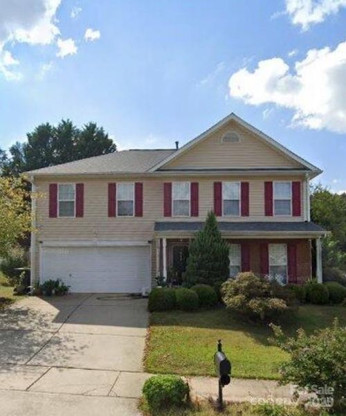 1968 8th Street Ln Se, Hickory, NC, 28602-4158 | Card Image