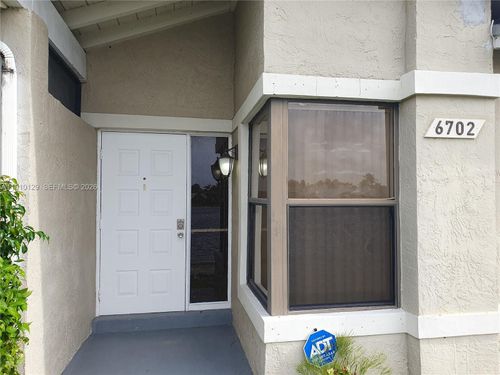 02-6702 Sw 152nd Pl, Miami, FL, 33193-2221 | Card Image
