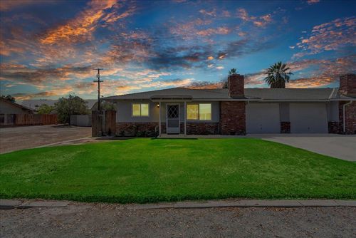 3485 W Stathem St, Riverdale, CA, 93656-7353 | Card Image