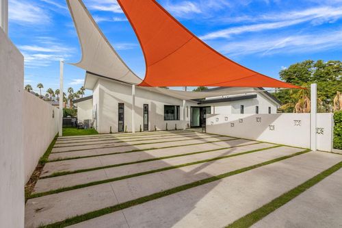 44393 Lingo Ln, Palm Desert, CA, 92260-2913 | Card Image