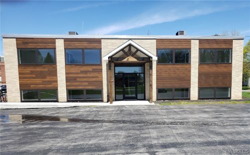 300 Ohio St, Medina, NY, 14103-1066 | Card Image