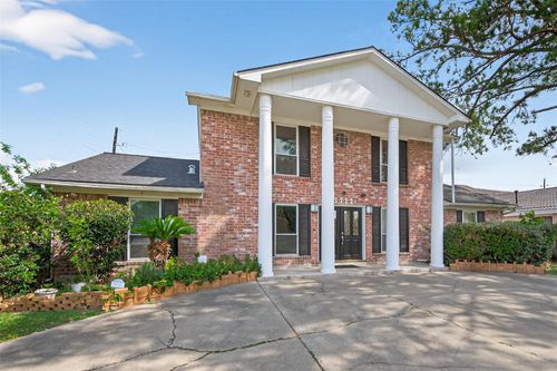 5722 Arncliffe Dr, Houston, TX, 77088-4310 | Card Image