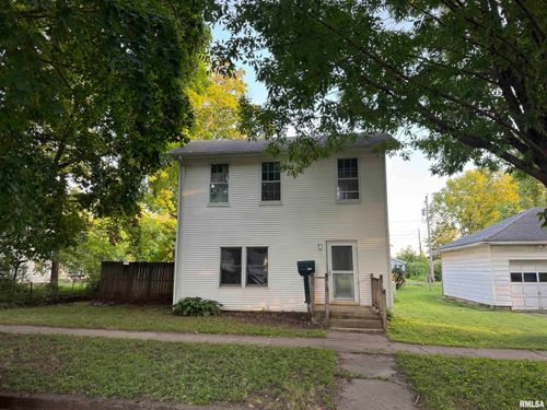314 8th St, Lacon, IL, 61540-1110 | Card Image