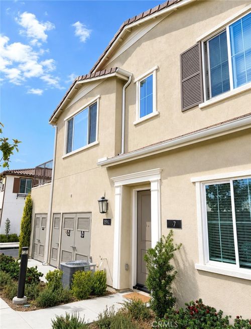 7-15901 Stresa Lane, Fontana, CA, 92336 | Card Image