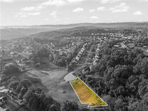 2220 Watchfield Dr, South Park, PA, 15129-8976 | Card Image