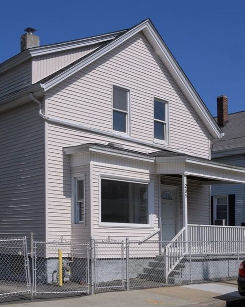 209 Harrison St, Fall River, MA, 02723-1709 | Card Image