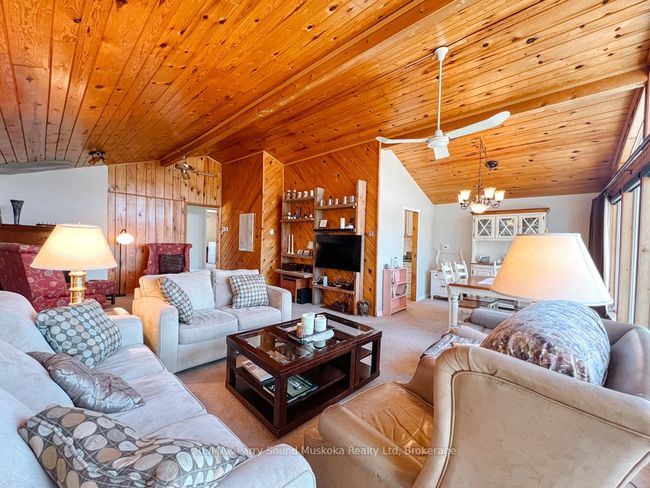 3 Magnet Rd, House other with 3 bedrooms, 1 bathrooms and 6 parking in Magnetawan ON | Image 11