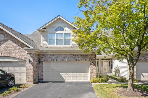 916-916 Havenshire Ct, Naperville, IL, 60565-3216 | Card Image