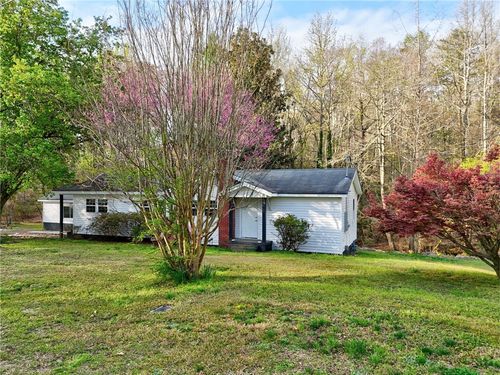 303 Garren Rd, Belton, SC, 29627-8602 | Card Image