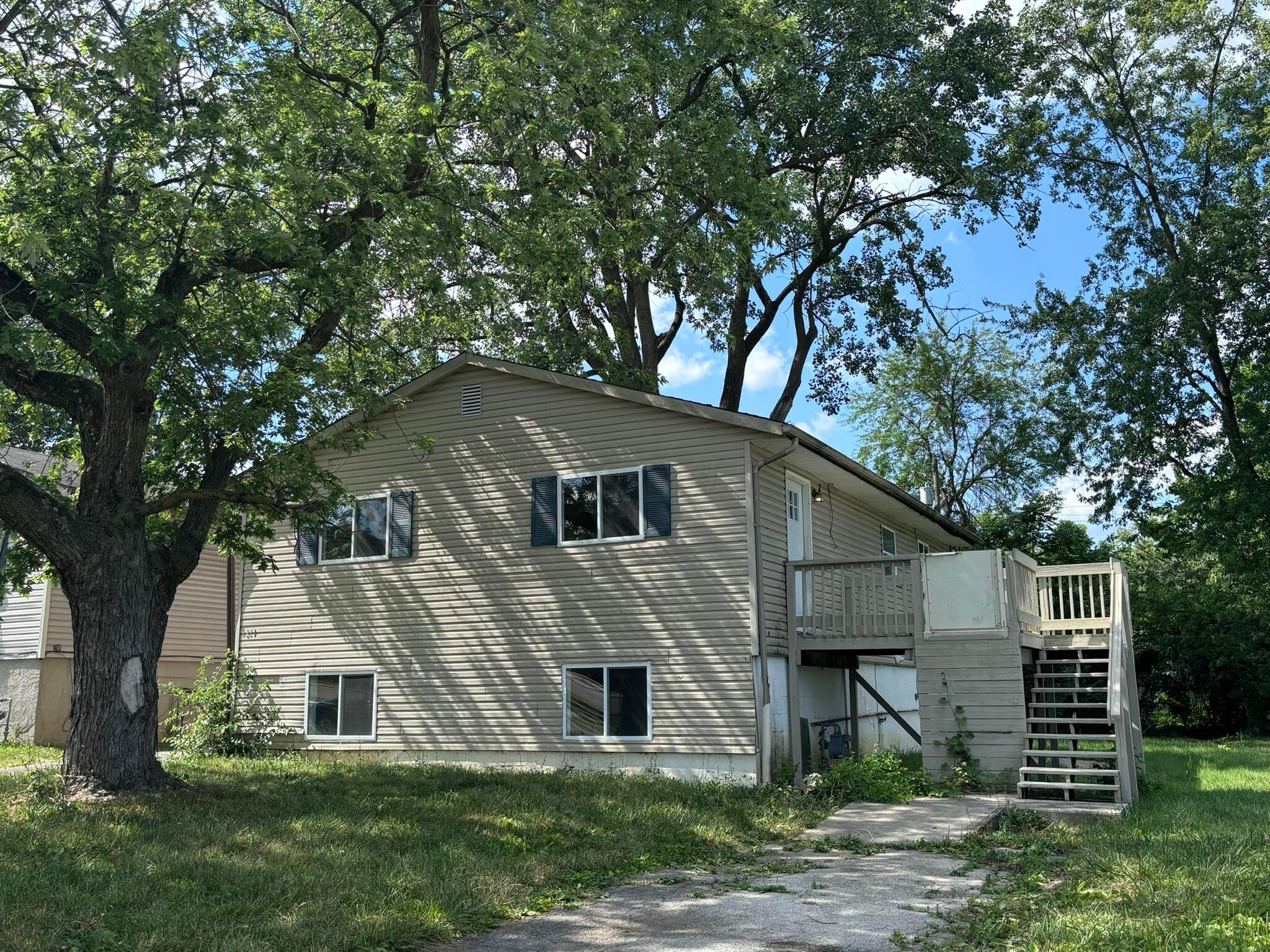 Maynard Ave, Columbus, OH 43219